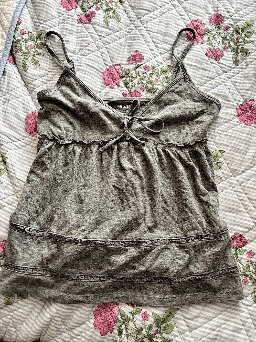 Hollister Tie-Front Babydoll Cami Gray Size Small